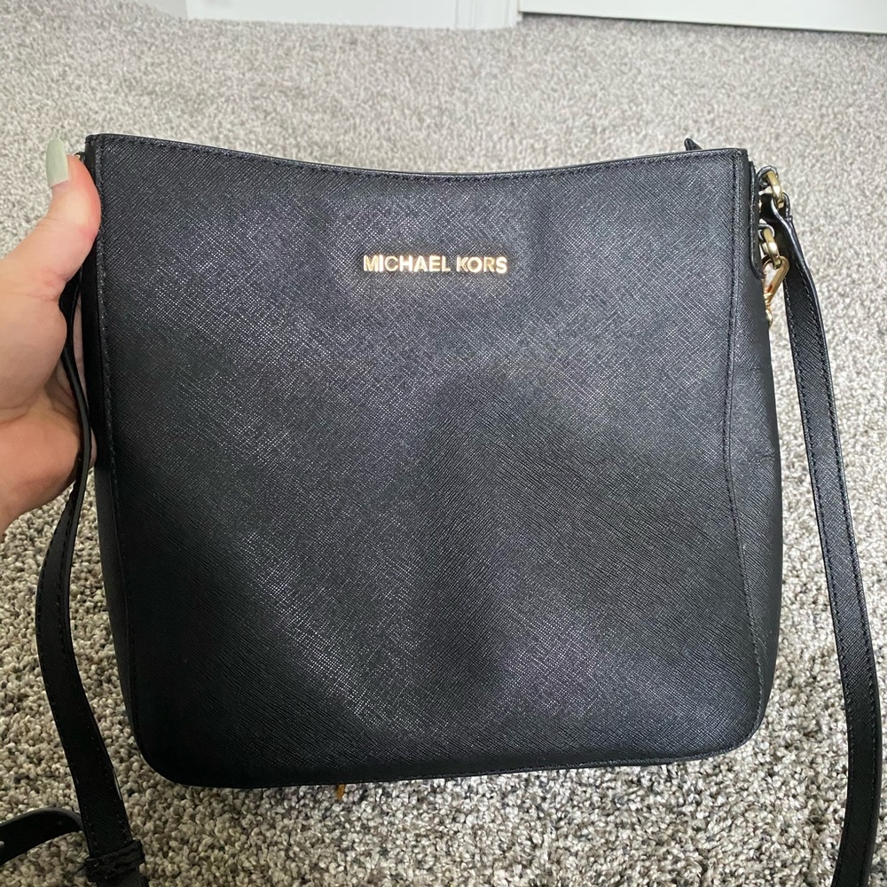 SOLD Authentic Michael Kors Jet Set Large Messenger